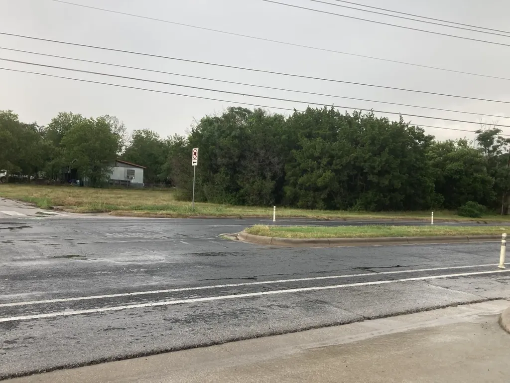 8007 Persimmon Trail Austin TX 78724