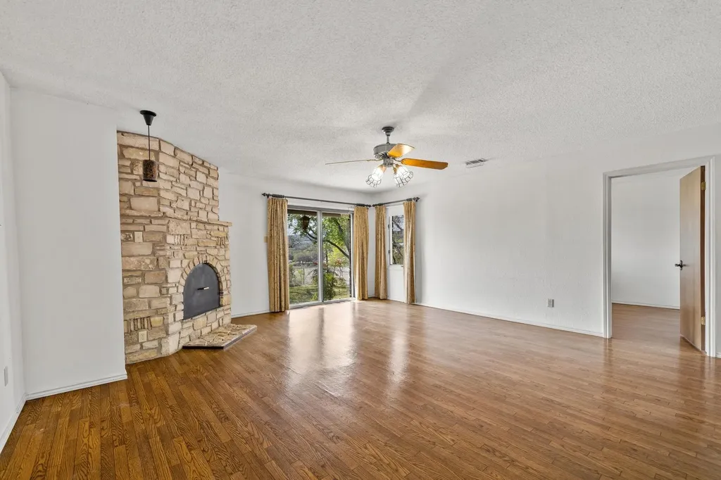 10314 W Darleen Drive Leander TX 78641