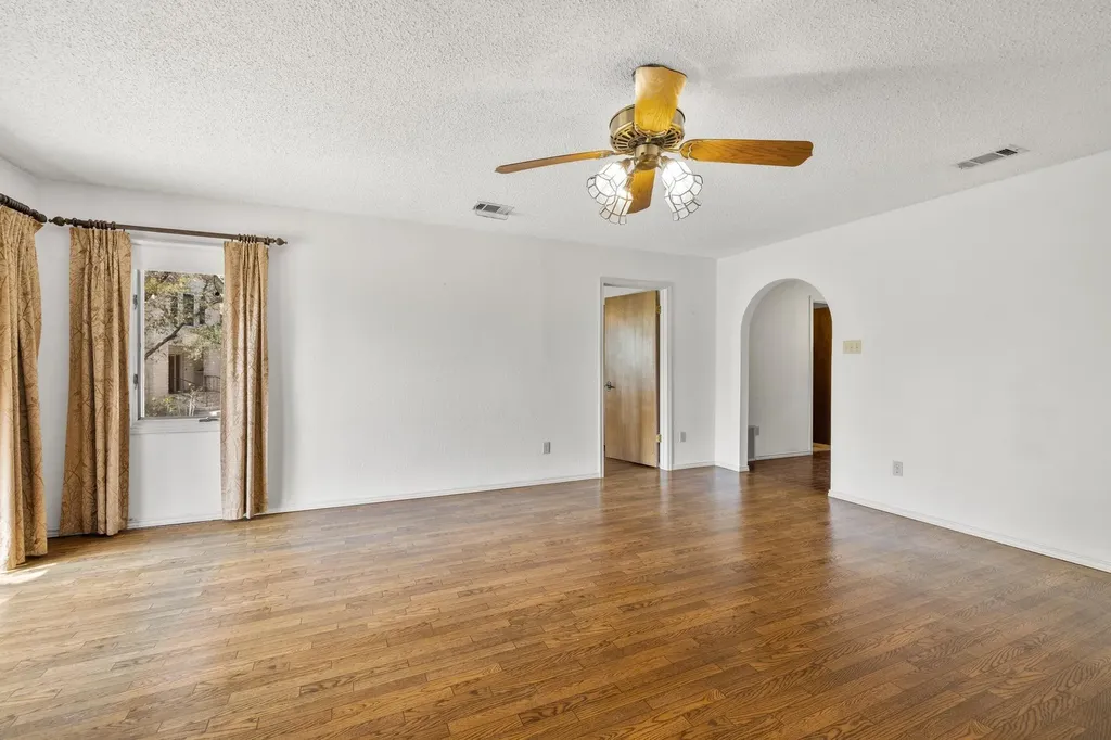 10314 W Darleen Drive Leander TX 78641