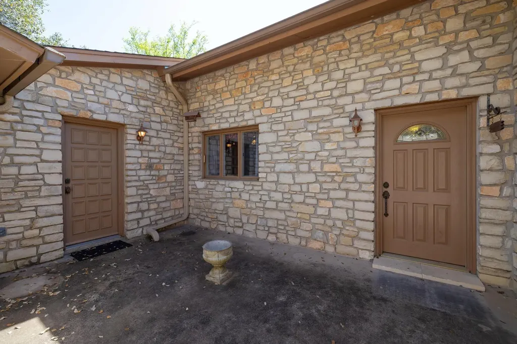 10314 W Darleen Drive Leander TX 78641