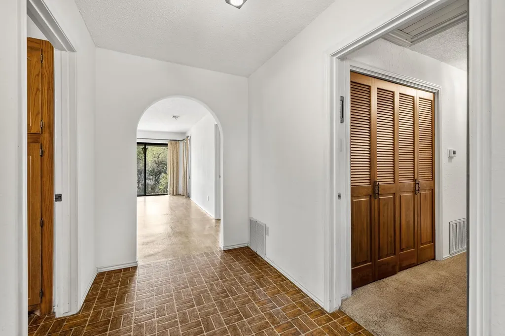 10314 W Darleen Drive Leander TX 78641