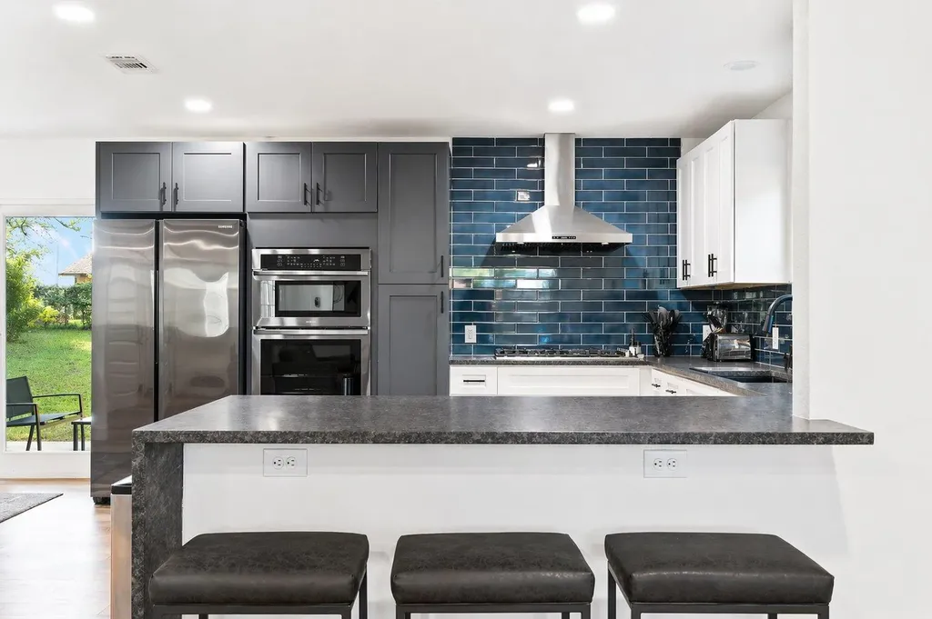 4902 Russet Hill Drive Austin TX 78723
