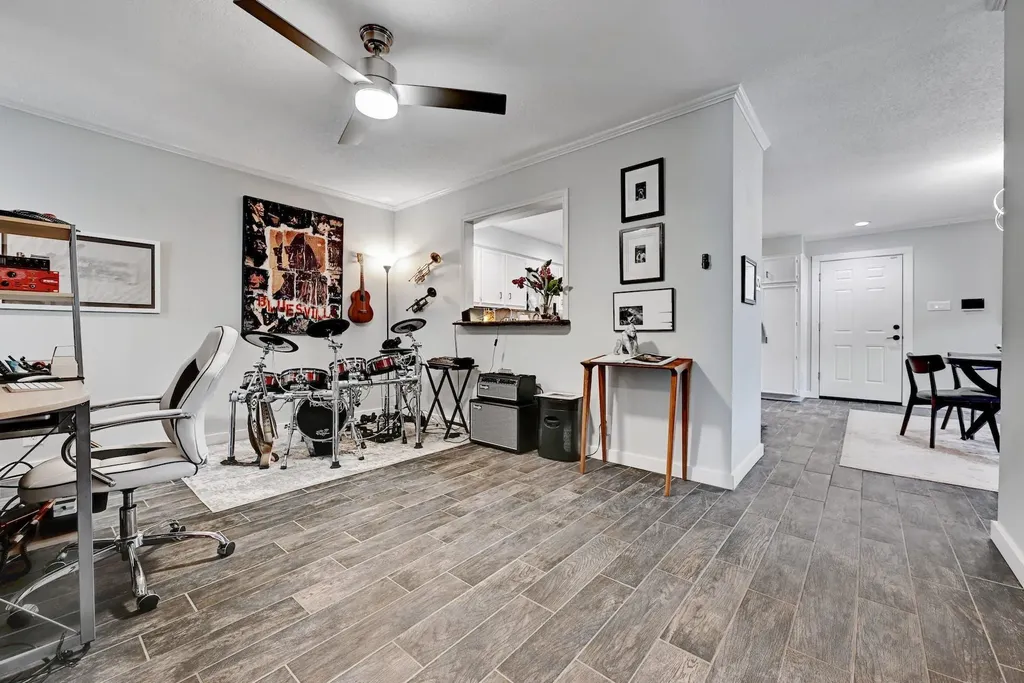 11133 Pinehurst Drive Austin TX 78747