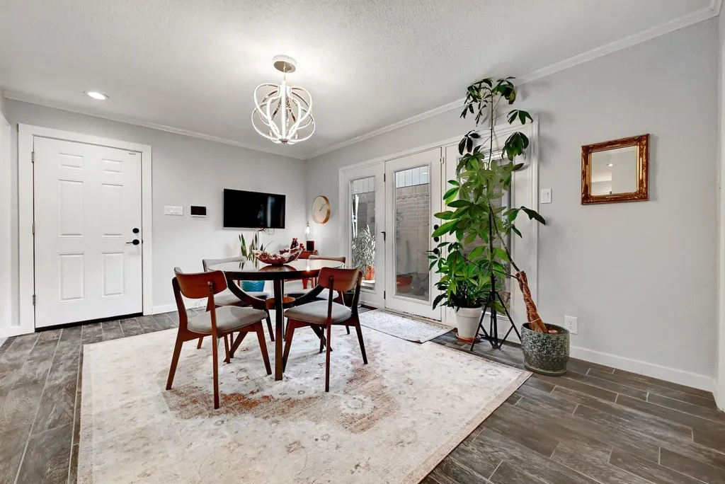 11133 Pinehurst Drive Austin TX 78747