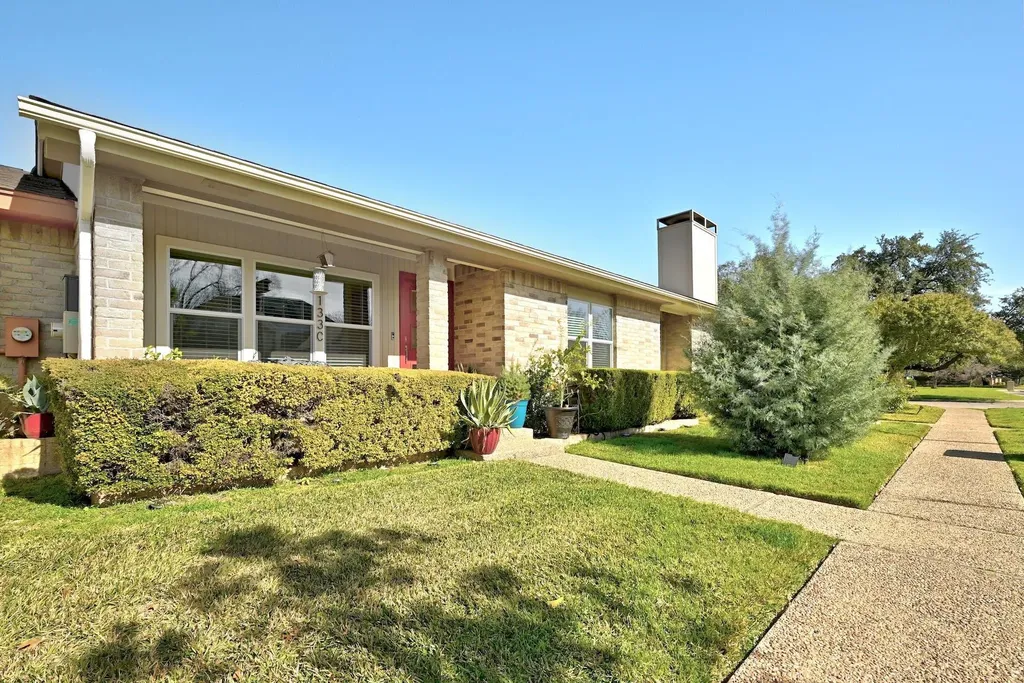 11133 Pinehurst Drive Austin TX 78747