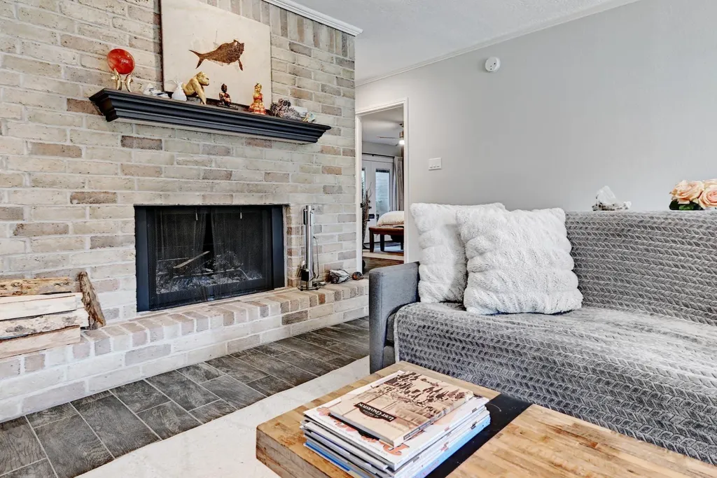 11133 Pinehurst Drive Austin TX 78747