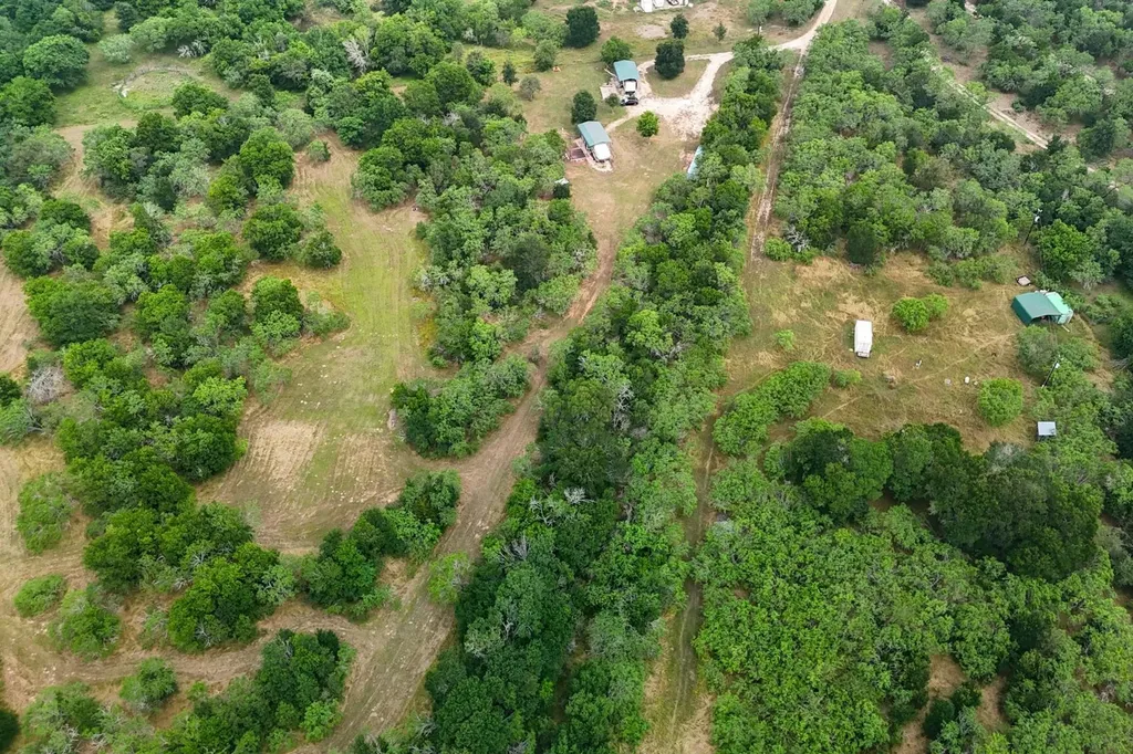 645 Jerrys Creek Lockhart TX 78644