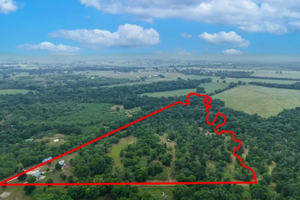 645 Jerrys Creek Lockhart TX 78644