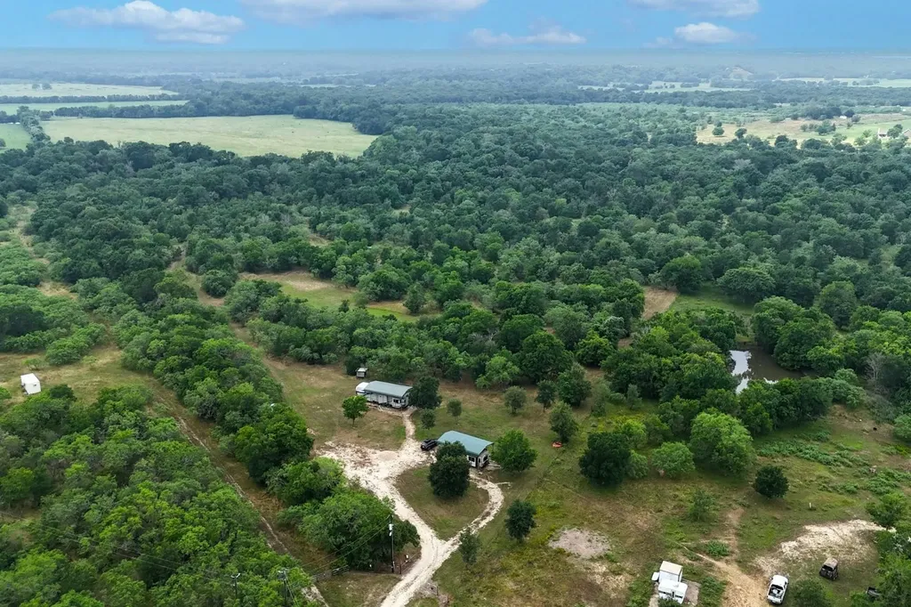 645 Jerrys Creek Lockhart TX 78644