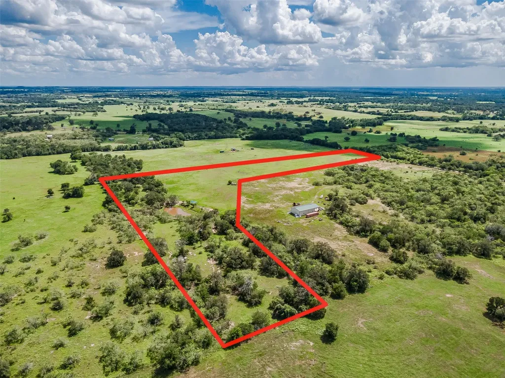 3109 Tenney Creek Road Luling TX 78648