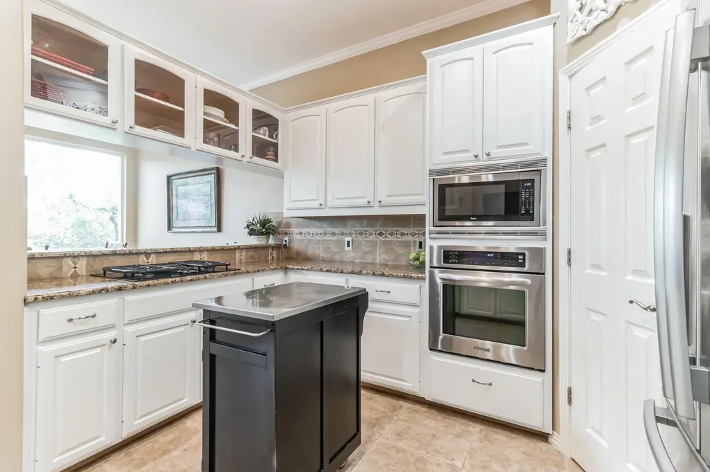 10905 W Cave Boulevard Dripping Springs TX 78620
