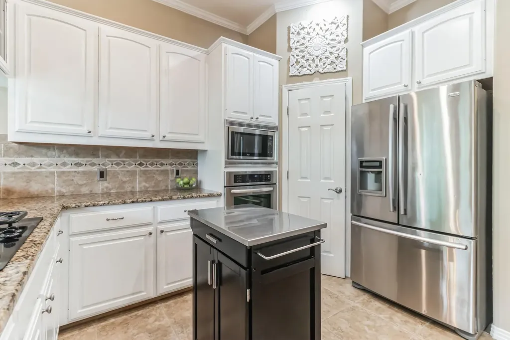 10905 W Cave Boulevard Dripping Springs TX 78620