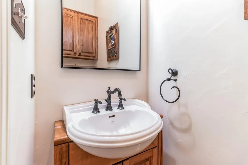 10905 W Cave Boulevard Dripping Springs TX 78620