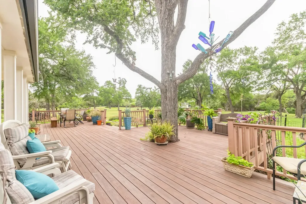 10905 W Cave Boulevard Dripping Springs TX 78620