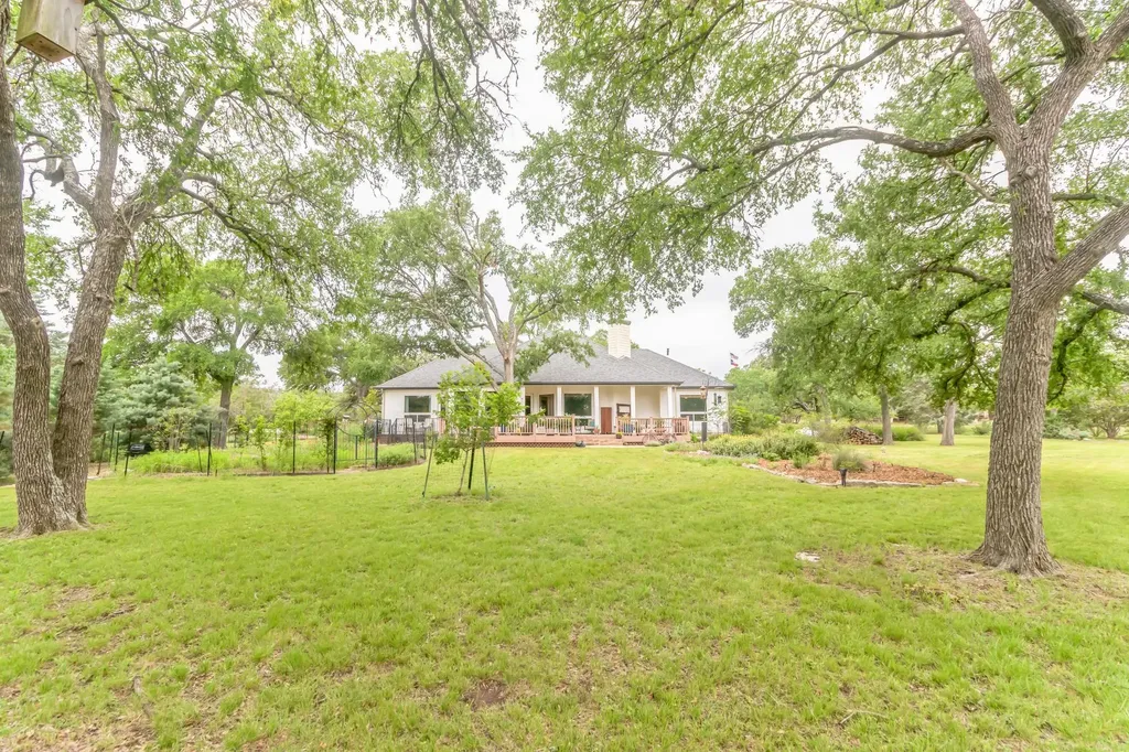 10905 W Cave Boulevard Dripping Springs TX 78620