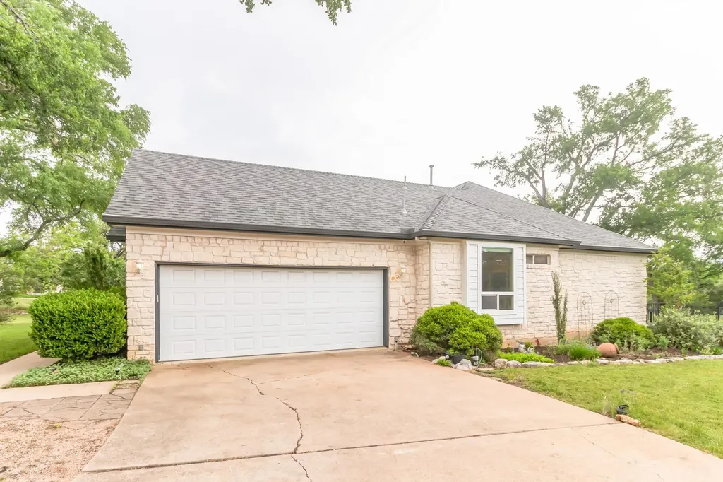 10905 W Cave Boulevard Dripping Springs TX 78620