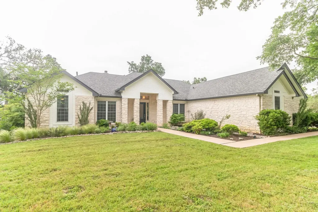 10905 W Cave Boulevard Dripping Springs TX 78620