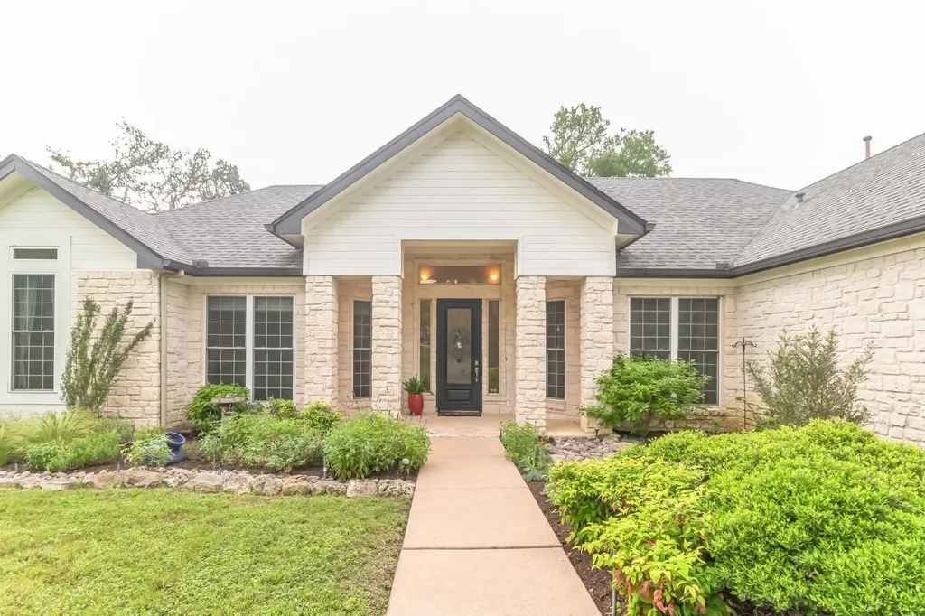 10905 W Cave Boulevard Dripping Springs TX 78620