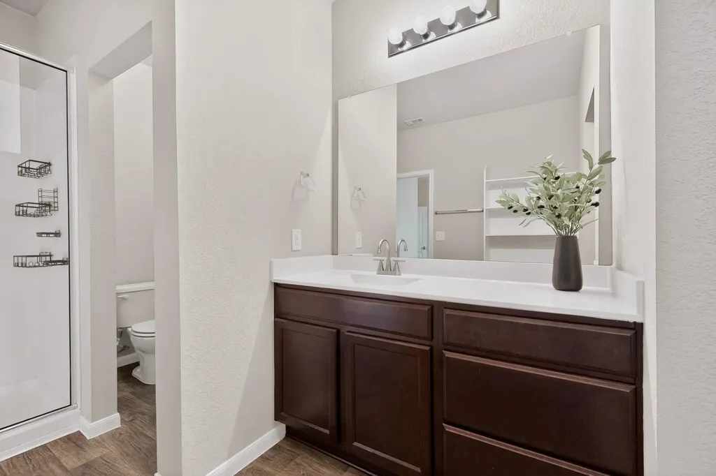 5905 Diamondleaf Bend Austin TX 78724