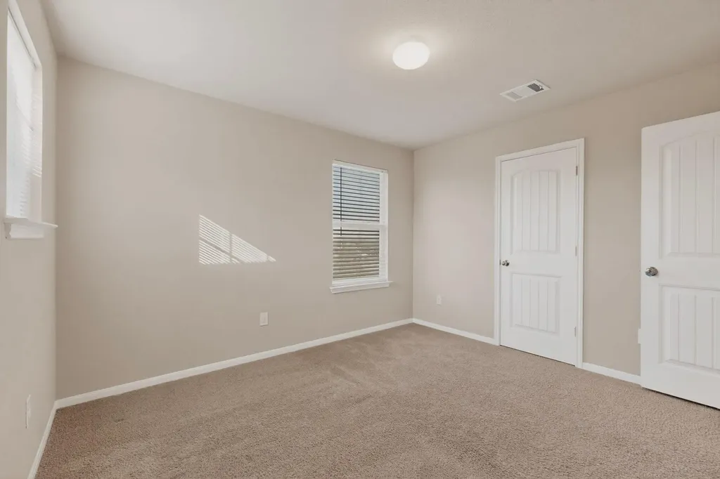 5905 Diamondleaf Bend Austin TX 78724