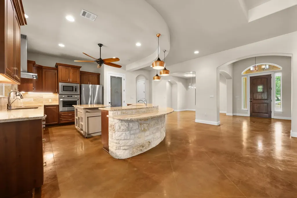 1012 Quail Ridge Drive Dripping Springs TX 78620