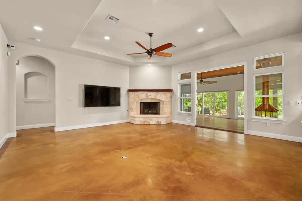 1012 Quail Ridge Drive Dripping Springs TX 78620