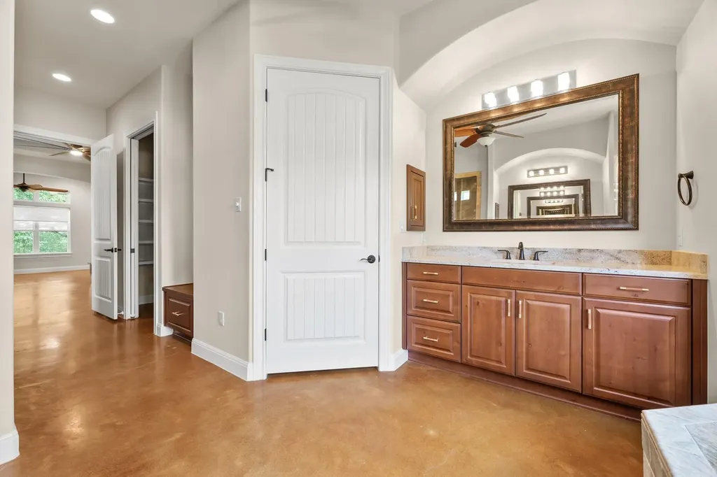 1012 Quail Ridge Drive Dripping Springs TX 78620