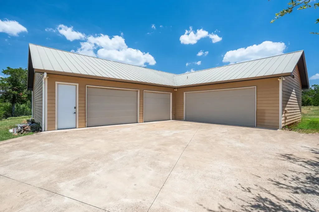 1012 Quail Ridge Drive Dripping Springs TX 78620