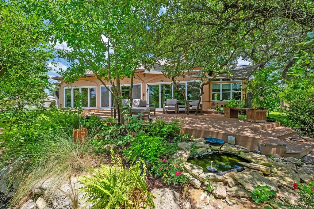 1012 Quail Ridge Drive Dripping Springs TX 78620