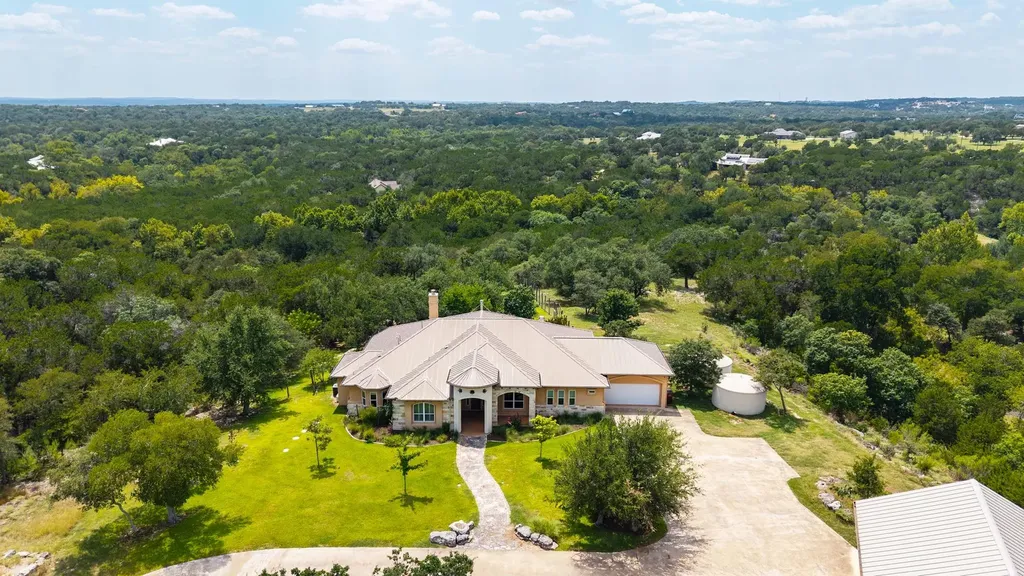 1012 Quail Ridge Drive Dripping Springs TX 78620