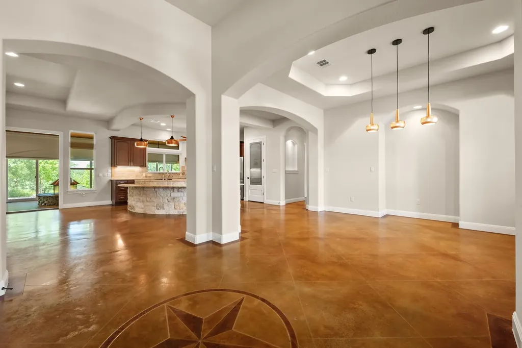 1012 Quail Ridge Drive Dripping Springs TX 78620