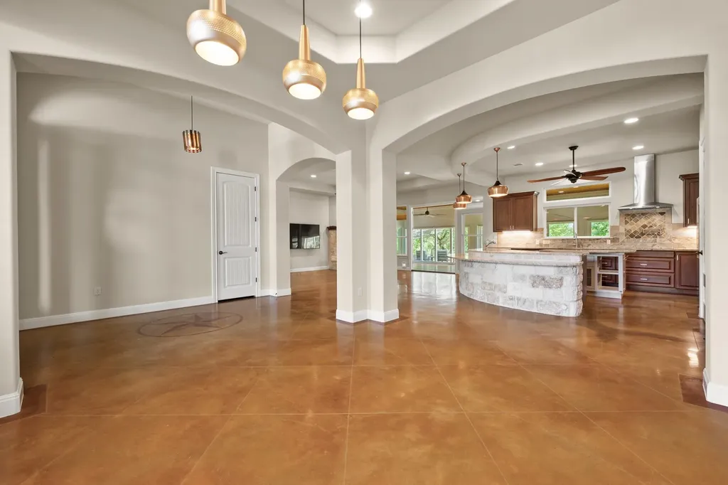 1012 Quail Ridge Drive Dripping Springs TX 78620