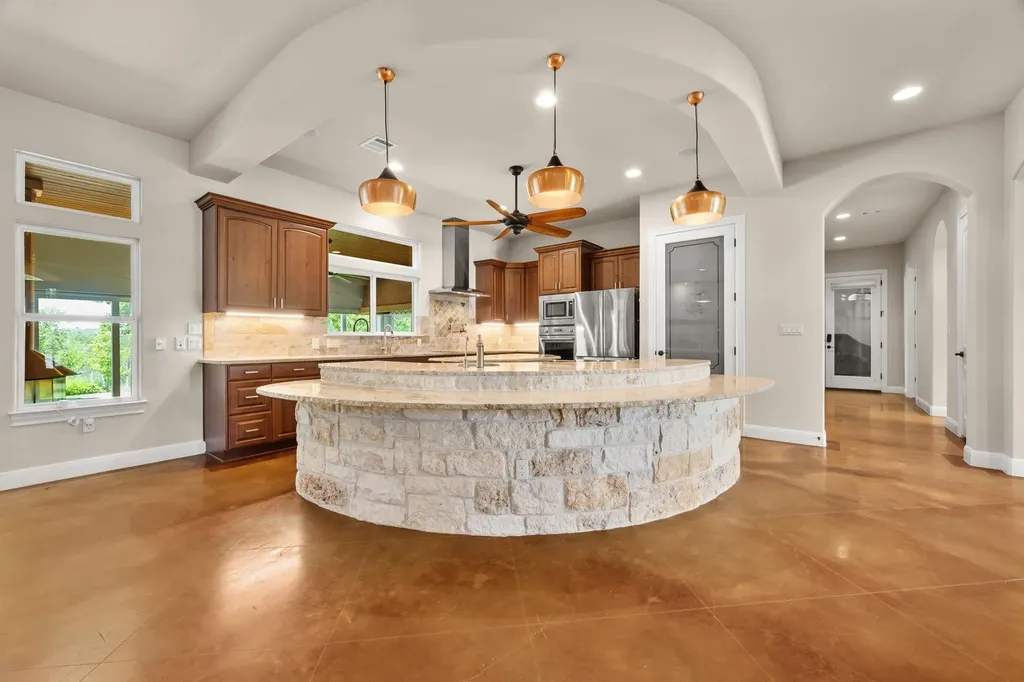 1012 Quail Ridge Drive Dripping Springs TX 78620
