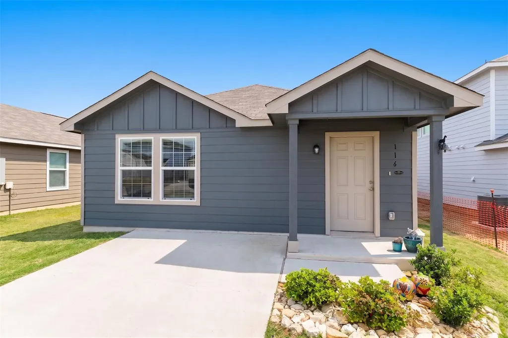 116 Texas Angel Way Jarrell TX 76537