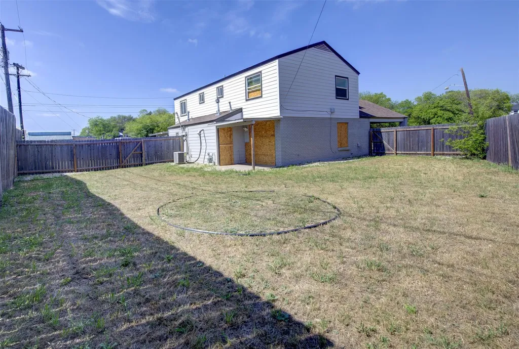 1306 E Saint Johns Avenue Austin TX 78752