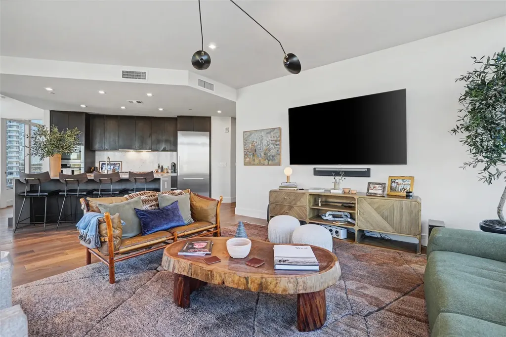 501 West Avenue Austin TX 78701