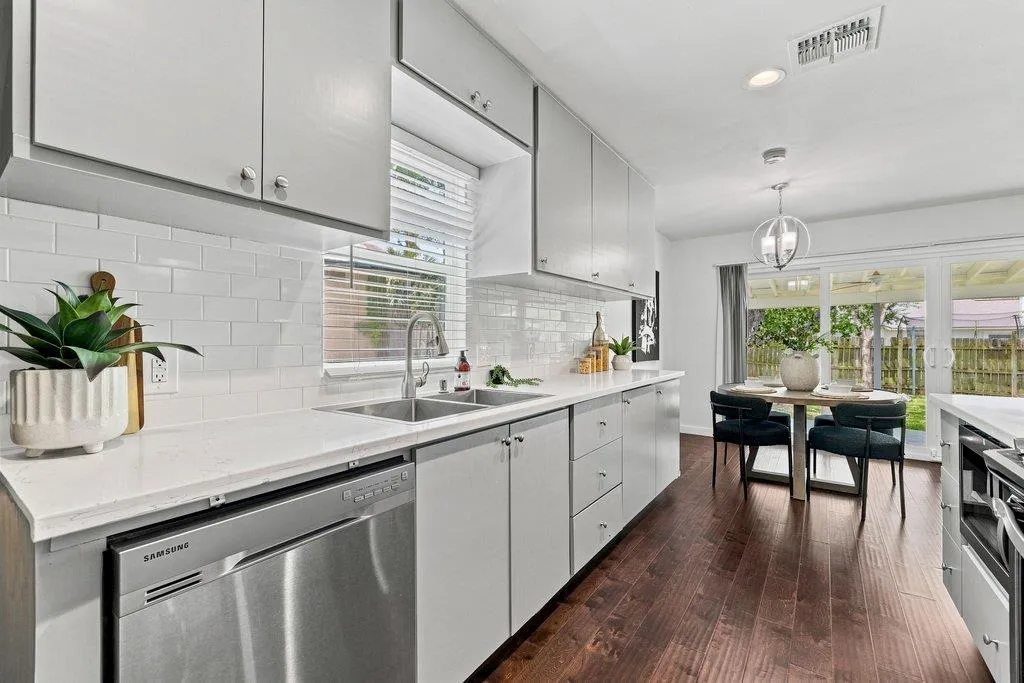 5611 Porsche Lane Austin TX 78749
