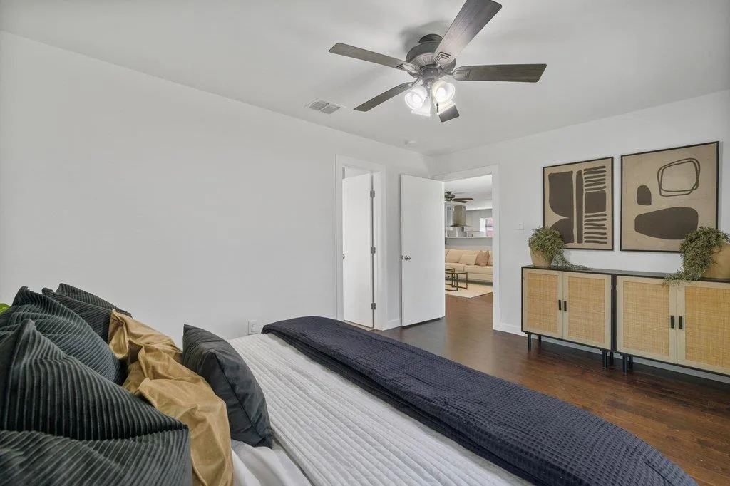 5611 Porsche Lane Austin TX 78749