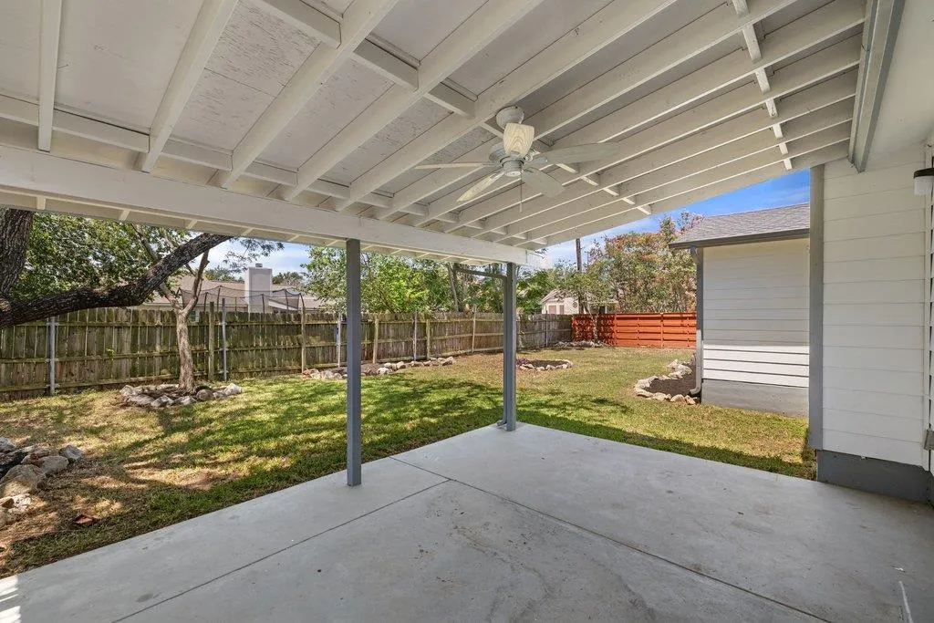 5611 Porsche Lane Austin TX 78749