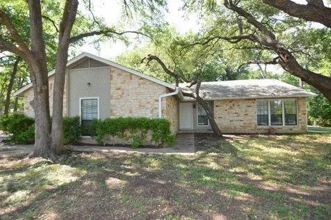 203 County Glen Street Leander TX 78641