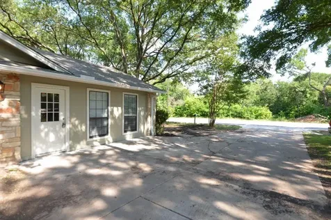 203 County Glen Street Leander TX 78641