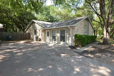 203 County Glen Street Leander TX 78641