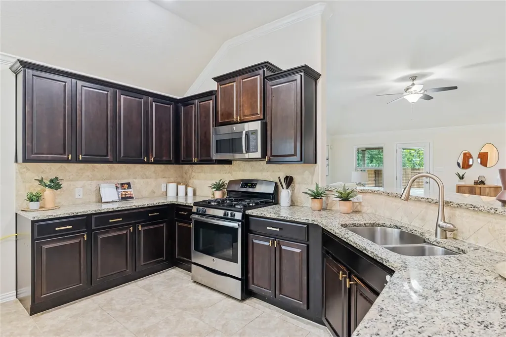 4017 Darryl Street Round Rock TX 78681
