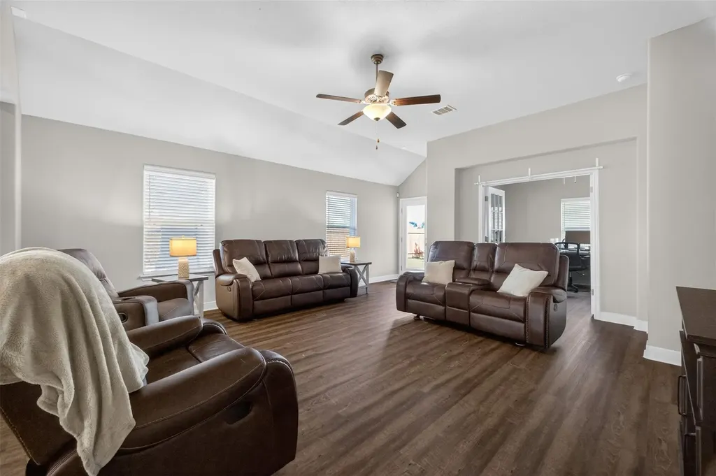 1009 Bright Star Cove Georgetown TX 78628