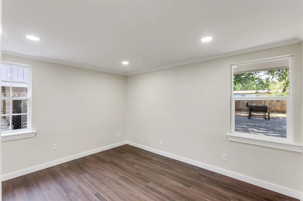 1118 Spur Street Austin TX 78721