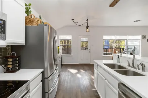 106 Shadow Wood Trail Cedar Creek TX 78612