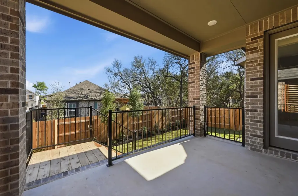 158 High Rock Pass Kyle TX 78640