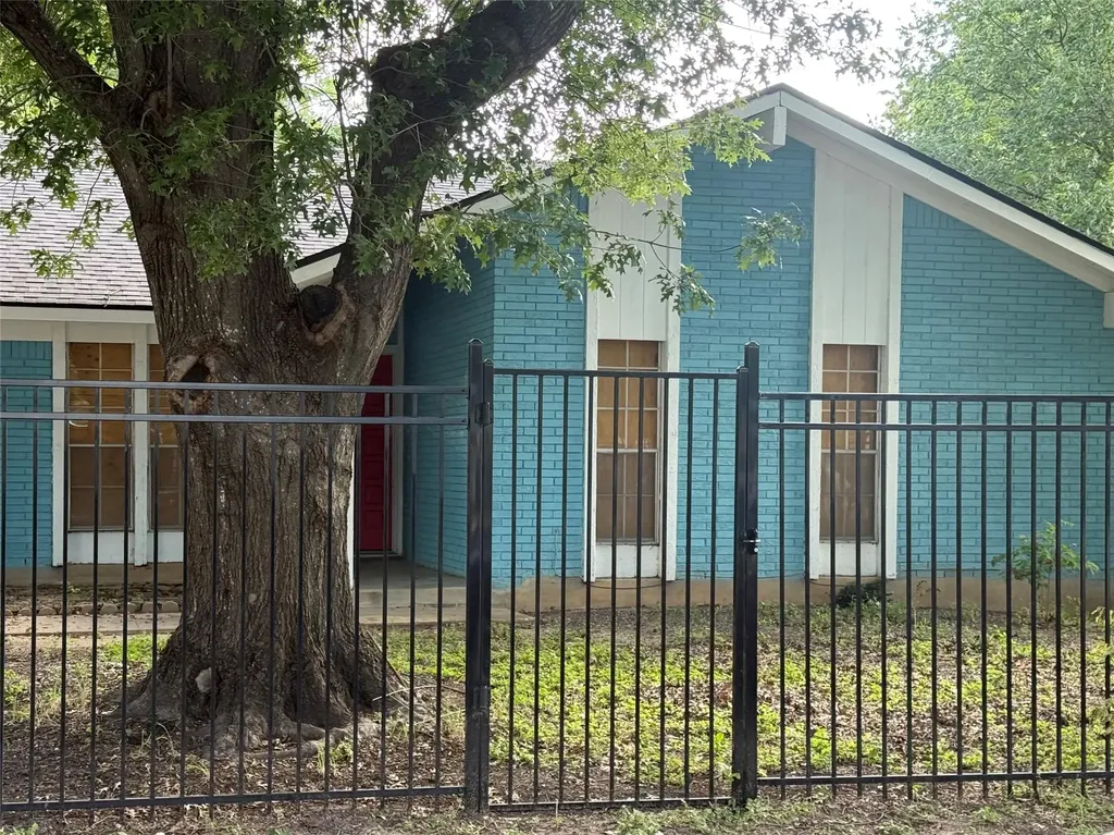 1608 Colony Creek Drive Austin TX 78758