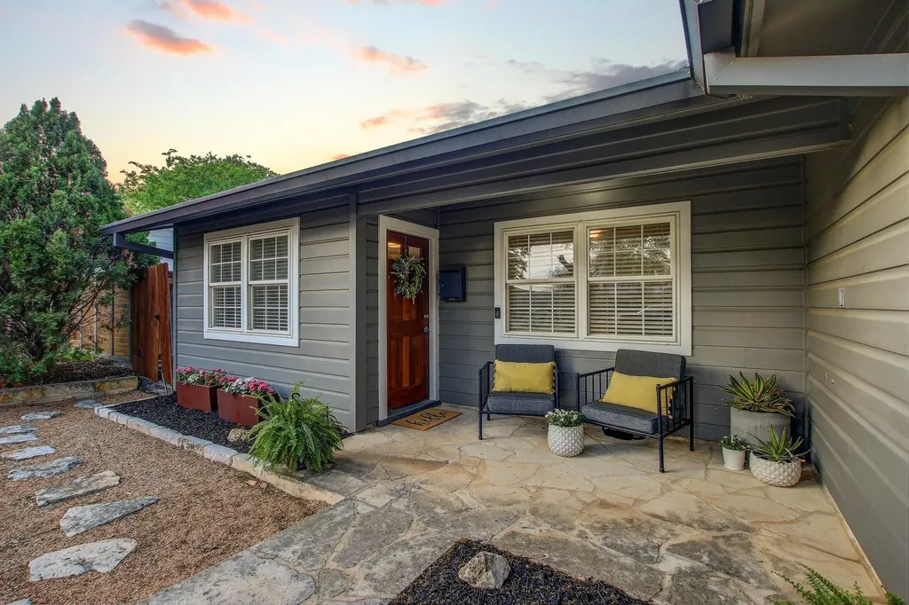 2104 W 10th Street Austin TX 78703