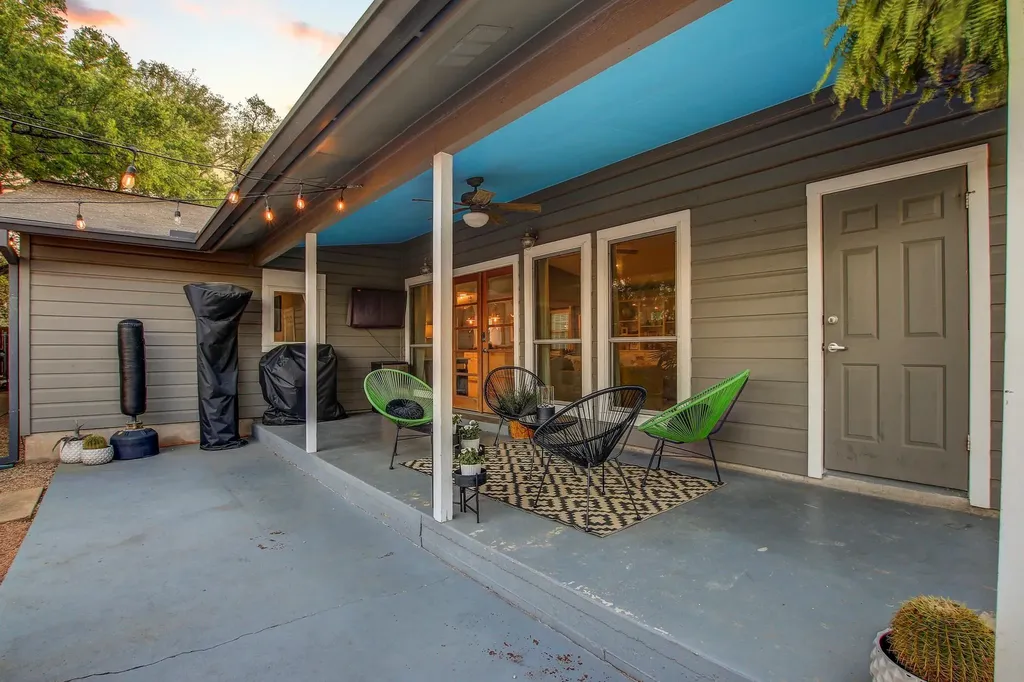 2104 W 10th Street Austin TX 78703